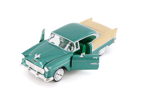 1955 Chevy Bel Air Hardtop, Green - Showcasts 77229D - 1/24 Scale Diecast Model Toy Car (1 car, no box)