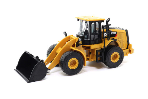 Caterpillar 950M Wheel Loader, Yellow/Black - Diecast Masters 84646CS - 1/64 Scale Diecast Model Toy Car