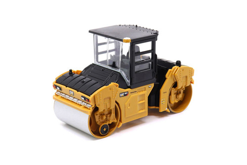 Caterpillar CB-13 Tandem Vibratory Roller w/CAB, Yellow/Black - Diecast Masters 84641CS - 1/64 Scale Diecast Model Toy Car