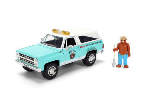 1980 Chevy Blazer w/Smokey Bear Figure, Light Green - Jada Toys 36294 - 1/24 Scale Diecast Model Toy Car