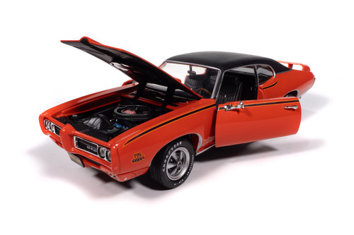 1969 Pontiac GTO Judge Hardtop, Yellow and Black - Auto World