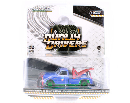 GREEN MACHINE 1969 Chevy  C-30 Dually Wrecker Truck, Dark Blue - Greenlight 46100A - 1/64 scale Diecast Car