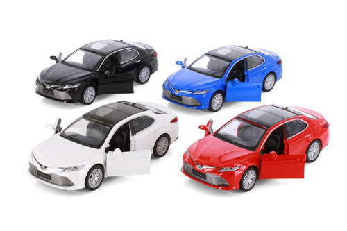 Toyota Camry, White - Showcasts 32459D - 1/34 Scale Diecast Model