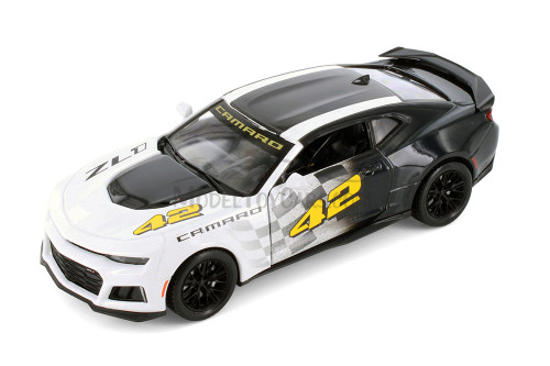 Box of 4 2017 Chevy Camaro ZL1 #42 "GT Racing", Black/White - Showcasts® 73797D - 1/24 Scale Diecast Model Toy Car