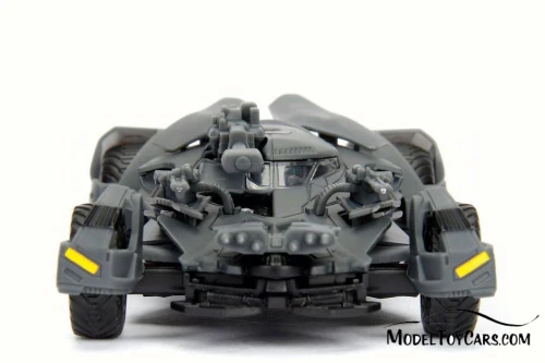 2017 Batmobile, Justice League - Jada 99230 - 1/32 Scale Diecast Batman Model