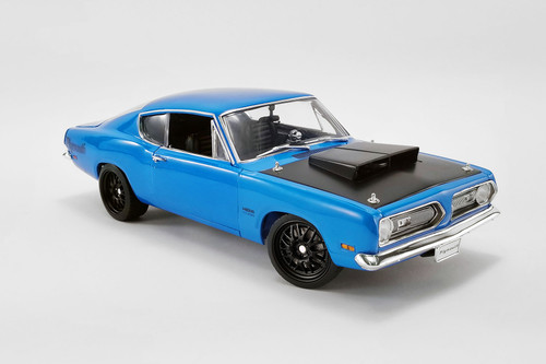 1969 Plymouth Barracuda Street Fighter Hardtop, Petty Blue - Acme A1806117 - 1/18 scale Diecast Car