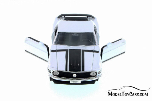 1970 Ford Mustang Boss 302, White w/ Black - Welly 22088WWT - 1/24 Scale Diecast Model Toy Car