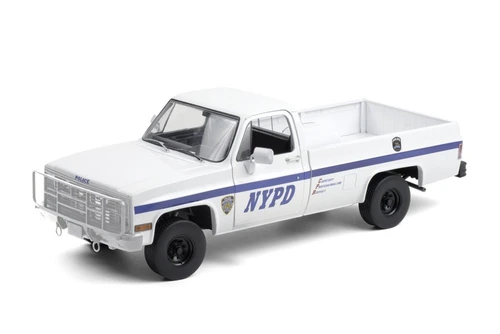 New York City Police Department 1984 Chevy CUCV M1008and-  13561 - 1/18 scale Diecast Model Toy Car