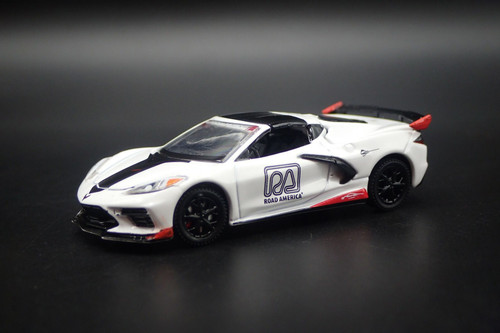 2020 Chevy Corvette C8 Stingray, White and Black - Greenlight 30254/48 - 1/64 scale Diecast Car