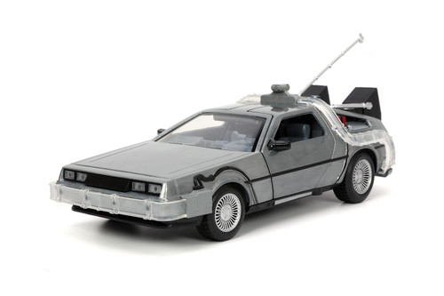 DeLorean Time Machine with Lights, Back to the Future - Jada Toys 32911/4 - 1/24 scale Diecast Car