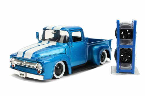 Street Fighter, Guile & 1956 Ford F-100, 1:24 Scale Vehicle & 2.75 Figure