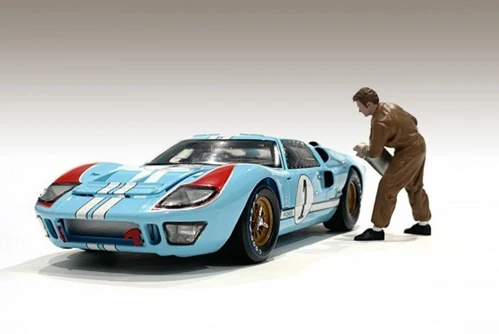 Race Day 1 Figure VI, Light Brown - American Diorama 76288 - 1/18 scale Figurine - Diorama Accessory