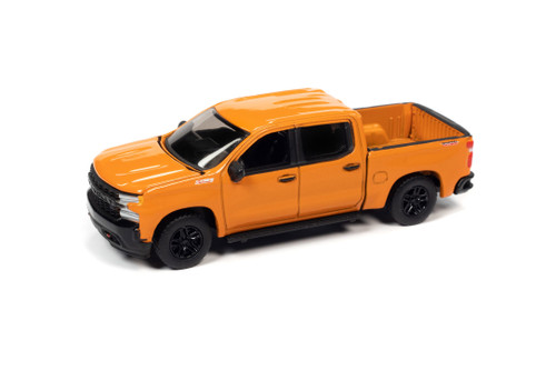 2020 Chevy Silverado ZL1 LT Trail Boss, Orange - Auto World AWSP089/24A - 1/64 scale Diecast Car