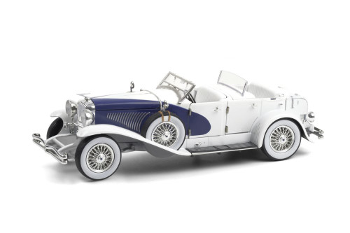 1934 Duesenberg II SJ Phaeton, White with Blue - Greenlight 13589
