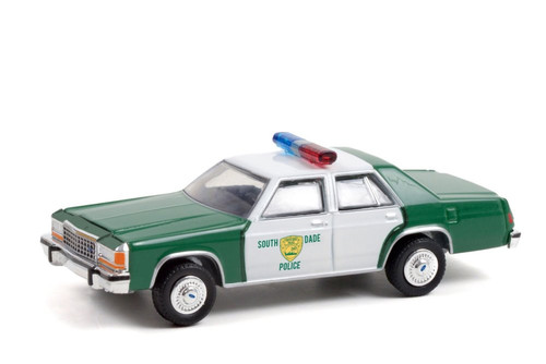 Miami-Dade Police Department 1983 Ford LTD Crown Victoria, Ace Ventura: Pet Detective - Greenlight 44930B/48 - 1/64 scale Diecast Model Toy Car