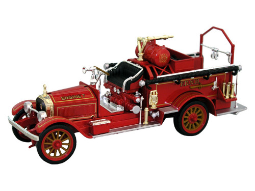 1921 American LaFrance Fire Pumper Engine 7, Red -s 32371 - 1/32 Scale Diecast Model Toy Car