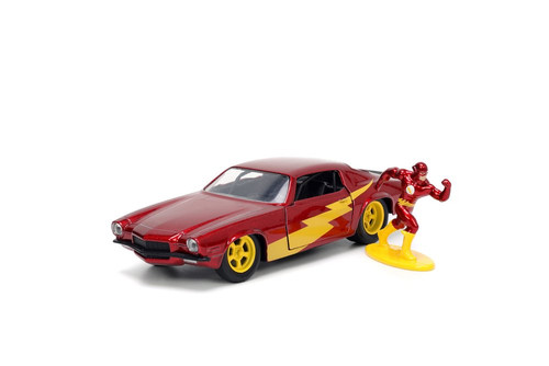1973 Chevy Camaro w/ The Flash Figurine, The Flash - Jada Toys 33086 - 1/32 scale Diecast Car