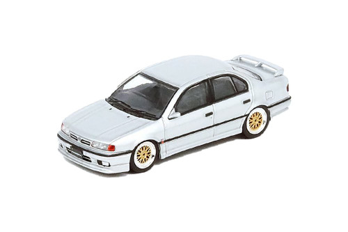 Nissan Primera P10, Silver - Inno Models IN64P10-SIL - 1/64 scale Diecast  Model Toy Car