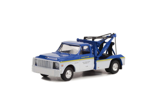 1972 Chevy C-30 Dually Wrecker Truck, White and Blue - Greenlight 46100B - 1/64 scale Diecast Car