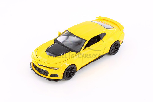 2017 Chevy Camaro ZL1, Yellow - Showcasts 34512 - 1/24 Scale Diecast Model Toy Car
