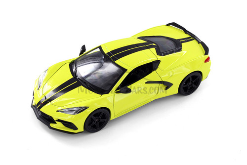 2020 Chevy Corvette Stingray Coupe Z51 Hardtop, Yellow - Showcasts 37527 - 1/24 Scale Diecast Car