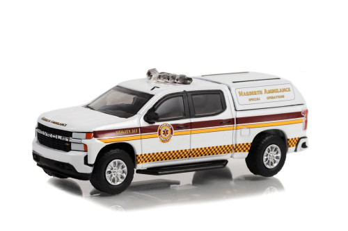 2020 Chevy Silverado with Camper Shell, White - Greenlight 67040E/48 - 1/64 Scale Diecast Car