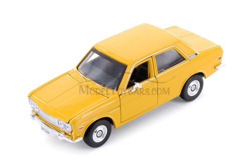 1971 Datsun 510 Hardtop, Yellow - Showcasts 37518 - 1/24 Scale Diecast Model Toy Car (1 Car, No Box)