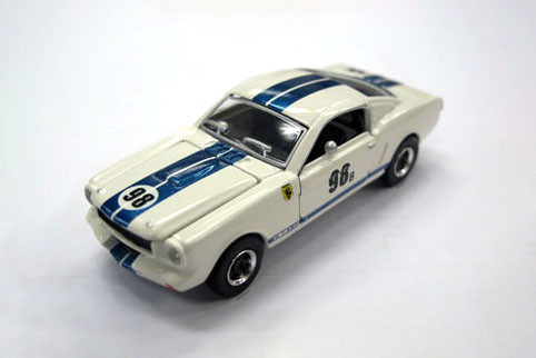 1965 Ford Mustang Shelby GT350R #98B Terlingua Racing Team, White - Shelby Collectibles SC777W - 1/64 scale Diecast Model Toy Car