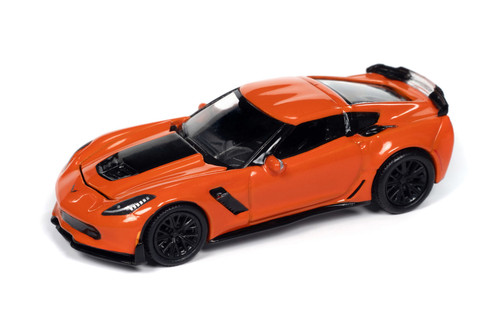 2019 Chevy Corvette Z06, Sebring Orange - Auto World AW64442/48A - 1/64 Scale Diecast Model Toy Car