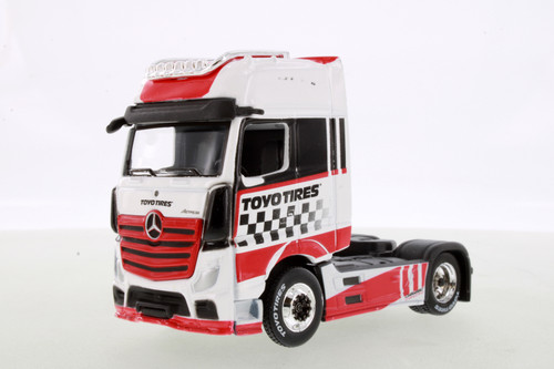 Custom Rigs Mercedes-Benz Actros 1851, White/Red - Maisto 12389 - 1/64 Scale Diecast Model Toy Car