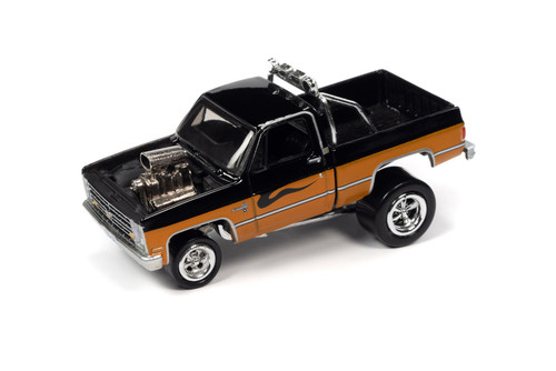 1985 Chevy Silverado, Gloss Black/Orange Metallic - Johnny Lightning JLSF023/48B - 1/64 Scale Diecast Model Toy Car