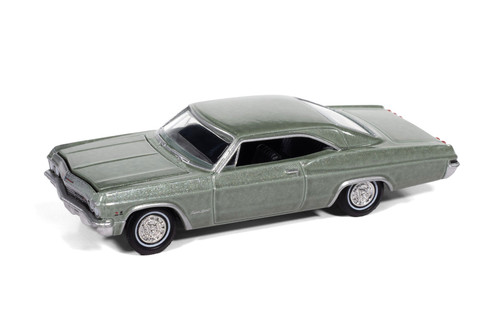 1965 Chevy Impala SS 396, Willow Green - Auto World AW64512/48B - 1/64 Scale Diecast Model Toy Car