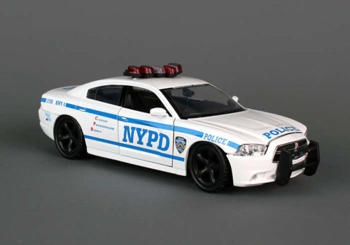 NYPD Dodge Charger, White - Daron NY71693 -1/24 Scale Model Toy Car