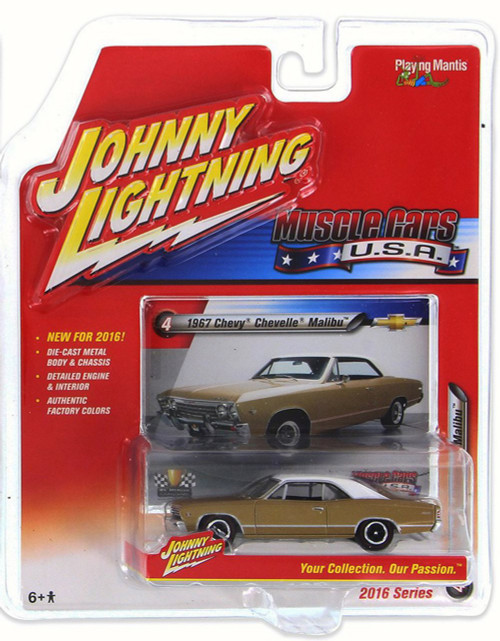 1967 Chevy Chevelle SS, Granada Gold - Johnny Lightning JLMC001A - 1/64 Scale Diecast Model Toy Car