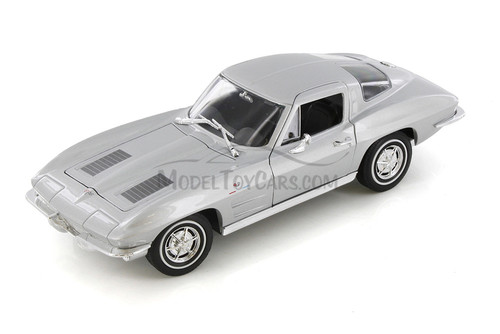 1963 Chevy Corvette Hard Top, Silver - Welly 24073/4D - 1/24 scale Diecast Model Toy Car
