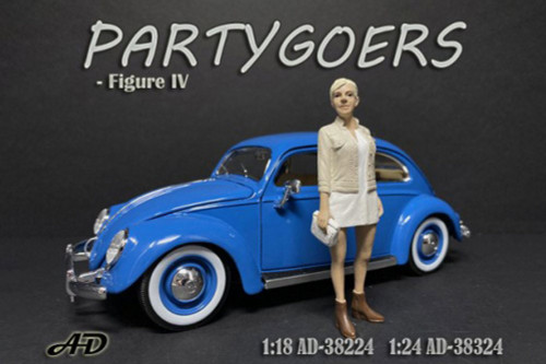 Partygoers Figure IV, Beige and White - American Diorama 38324 - 1/24 Figurine - Diorama Accessory
