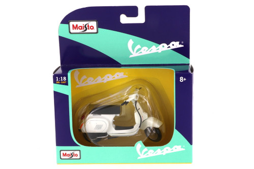 Vespa Scooter, White - Maisto 31540 - 1/18 scale Model Toy Scooter