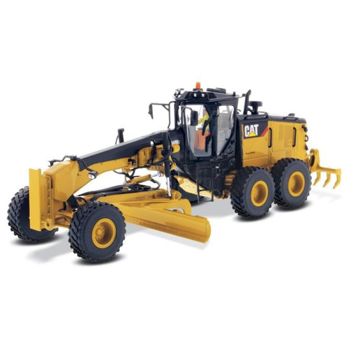 Caterpillar 14M3 Motor Grader with Operator, Yellow - Diecast Masters 85545 - 1/50 scale Diecast Vehicle Replica