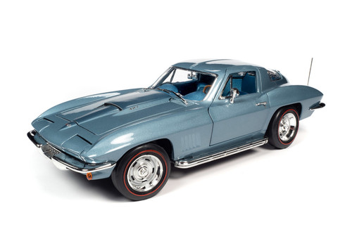 Muscle Car & Corvette Nationals (MCACN) 1967 Chevy Corvette 427, Elkhart Blue - Auto World AMM1241 - 1/18 scale Diecast Model Toy Car