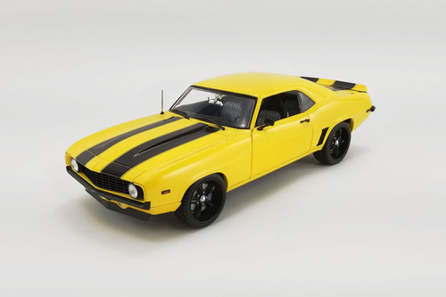 1969 Chevy Camaro Z28, Yellow and Black - Acme A1805719 - 1/18
