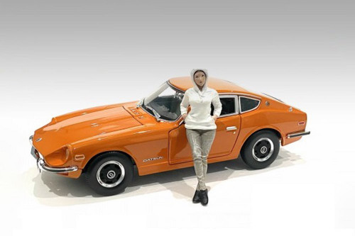 Car Meet 2 Figure I, White w/Beige - American Diorama 76289 - 1/18 Figurine - Diorama Accessory