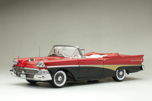 1/18フォード フェアレーン500 オープン 1958 レッド/ブラック 1/18フォード フェアレーン500 オープン 1958 レッド/ブラック