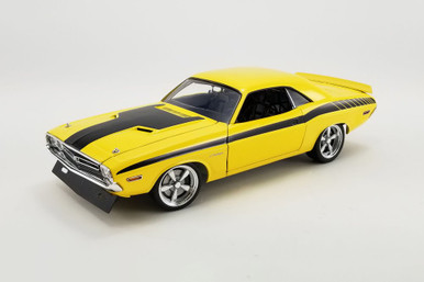 1971 Dodge Challenger R/T Street Fighter - Chicayne, Yellow