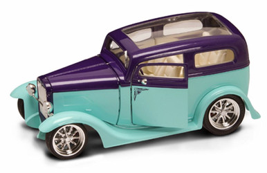 1931 Ford Model A Sedan, Light Green - Yatming 92848 - 1/18 Scale