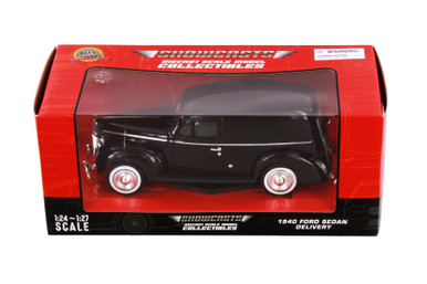 77250BG-SHOW-1940-Ford-Sedan-
