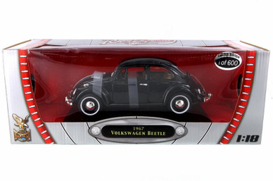 Road Signature 1/18 Diecast Model: 1967 Volkswagen Beetle - Yellow, Accessories Included