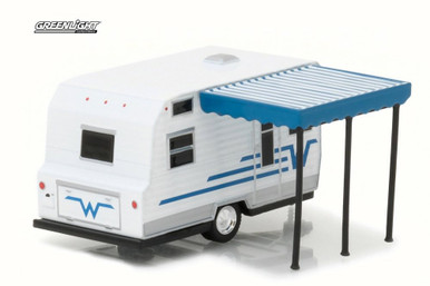 1964 Winnebago 216 Travel Trailer, White/Blue - Greenlight 34020C