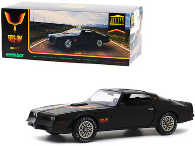 1977 PONTIAC FIREBIRD T/Aの1/18スケールモデル 1977 PONTIAC FIREBIRD T/Aの1/18スケールモデル
