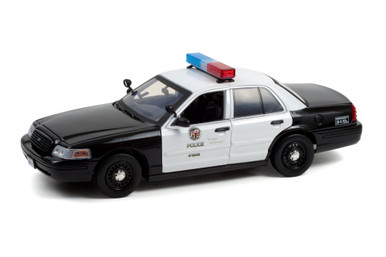 13610-GL-2011-Ford-Crown-