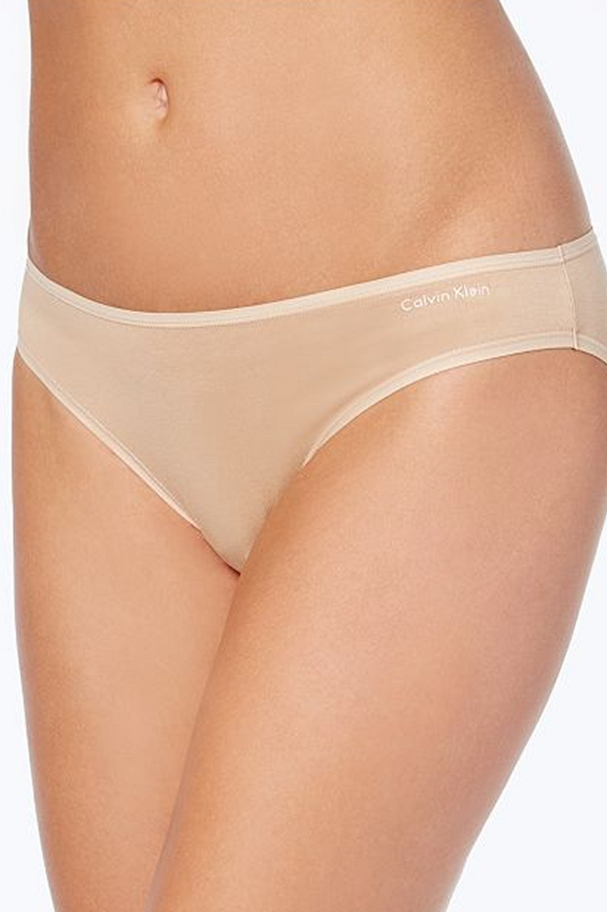 Calvin Klein Form Cotton Blend Bikini Panty QD3644